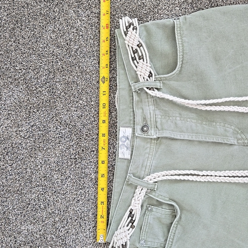 Women's Green Jean Ankle Length Pants Size 29 We The Free Brand With Belt - Picture 10 of 16
